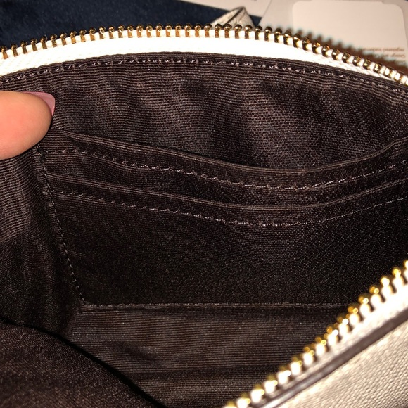 Coach Wristlet - Picture 5 of 8